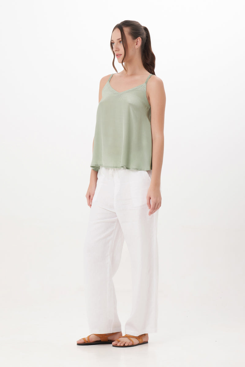 Mala Pant in White